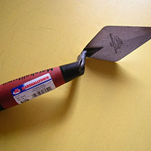 Cazzuola Marshalltown con manico in legno