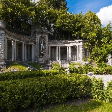 Esedra del Giardino di Casa Museo Pogliaghi