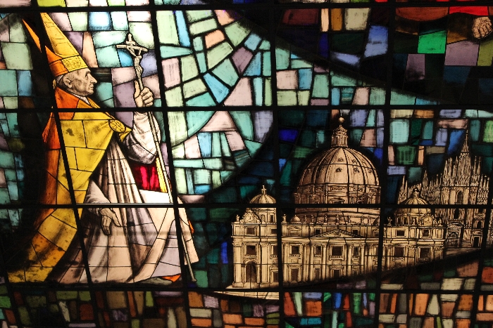 La vetrata della Chiesa dell'Annunciata